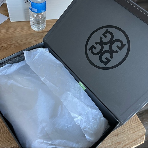 G/Fore Women Kiltie Disruptor Golf Shoes - Snow/Twilight 6.5 - Picture 2 of 6